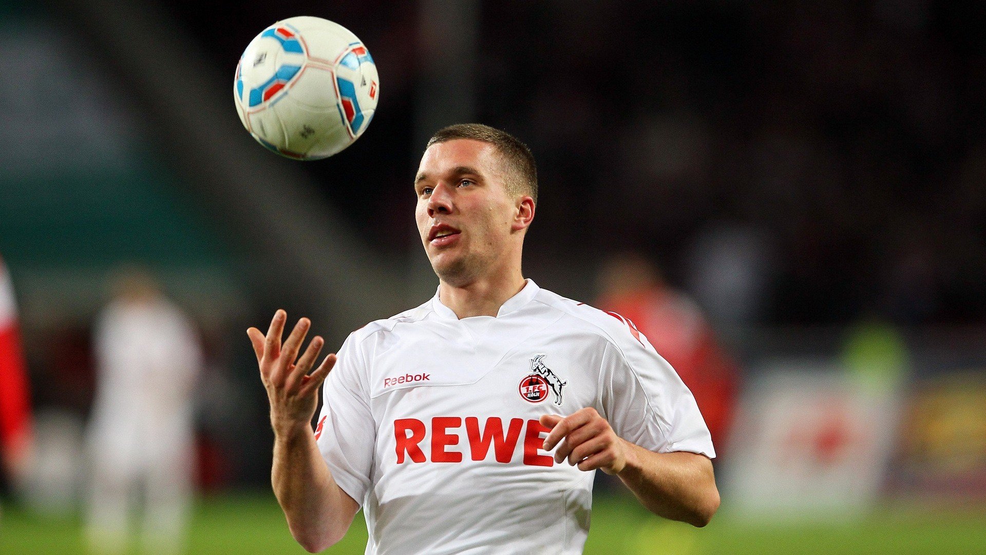 九游官网首页-西甲精妙传球引爆精彩瞬间，精彩进球不断，西甲用球2020